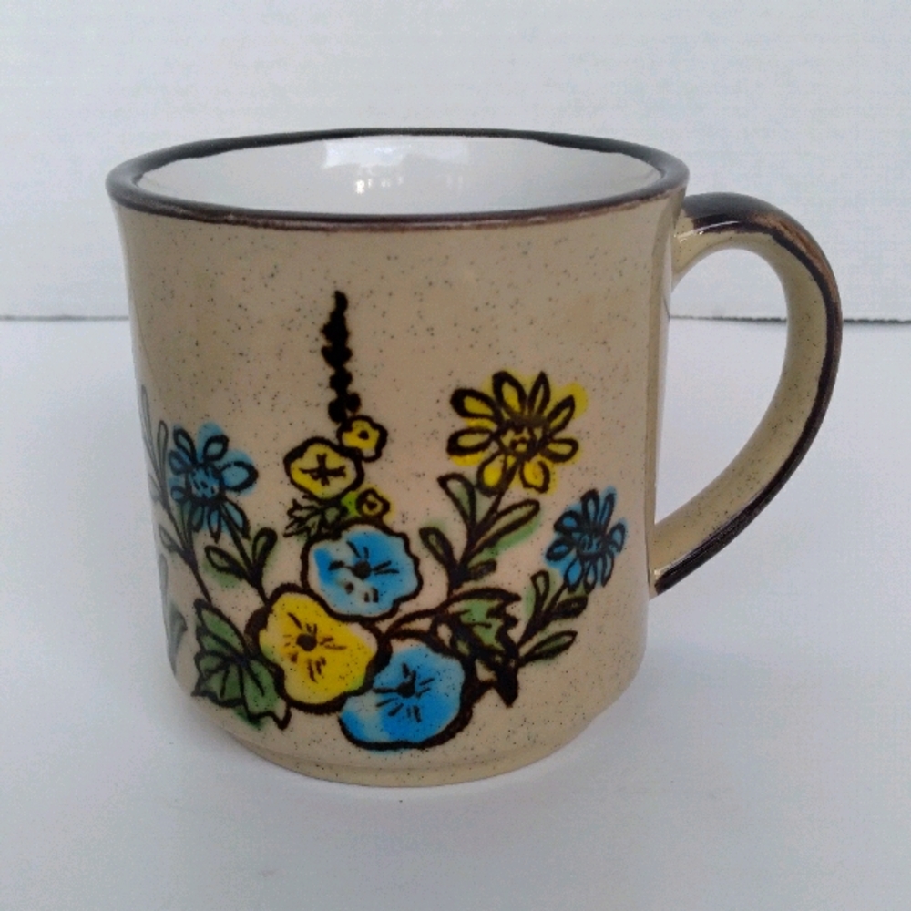 Vintage Floral Speckled Glaze Mug